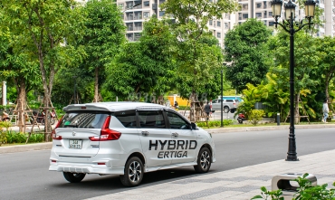 Suzuki Ertiga Hybrid 4